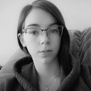 Meet your Posher, Abigail